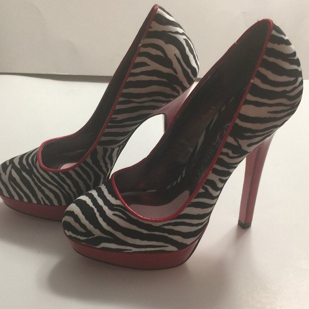 PARIS HILTON RED AND BLACK ZEBRA STRIPE PUMPS